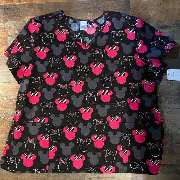 Other - NWT DISNEY MINNIE MOUSE BLACK AND PINK SCRUB TOP.  SIZE 3XL